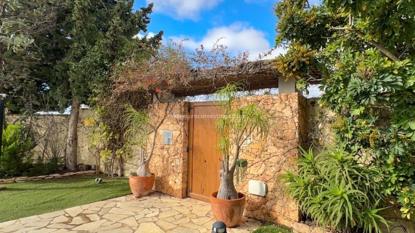 Verkoop - Villa - Orihuela Costa - Campoamor