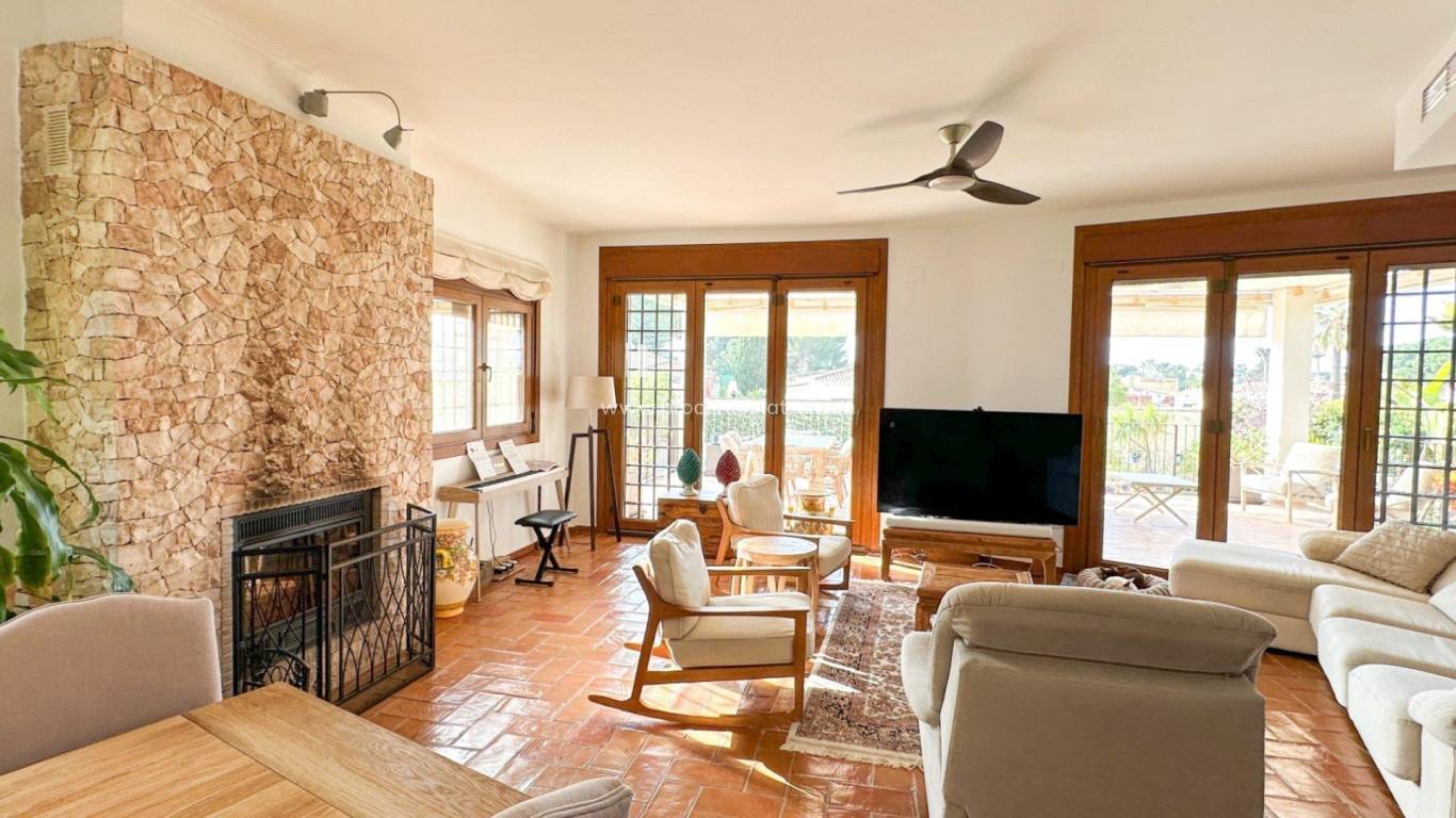 Verkoop - Villa - Orihuela Costa - Campoamor