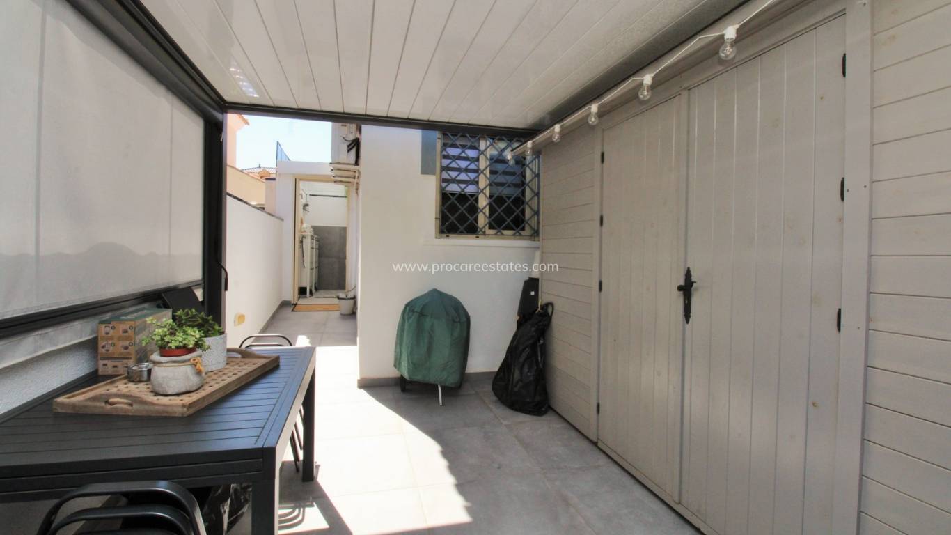 Verkoop - Villa - Orihuela Costa - Campoamor