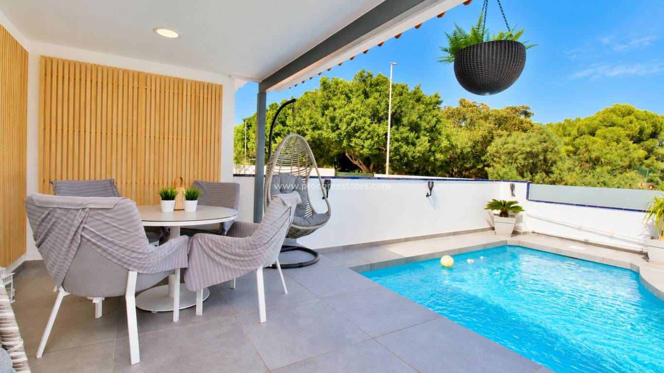 Verkoop - Villa - Orihuela Costa - Campoamor