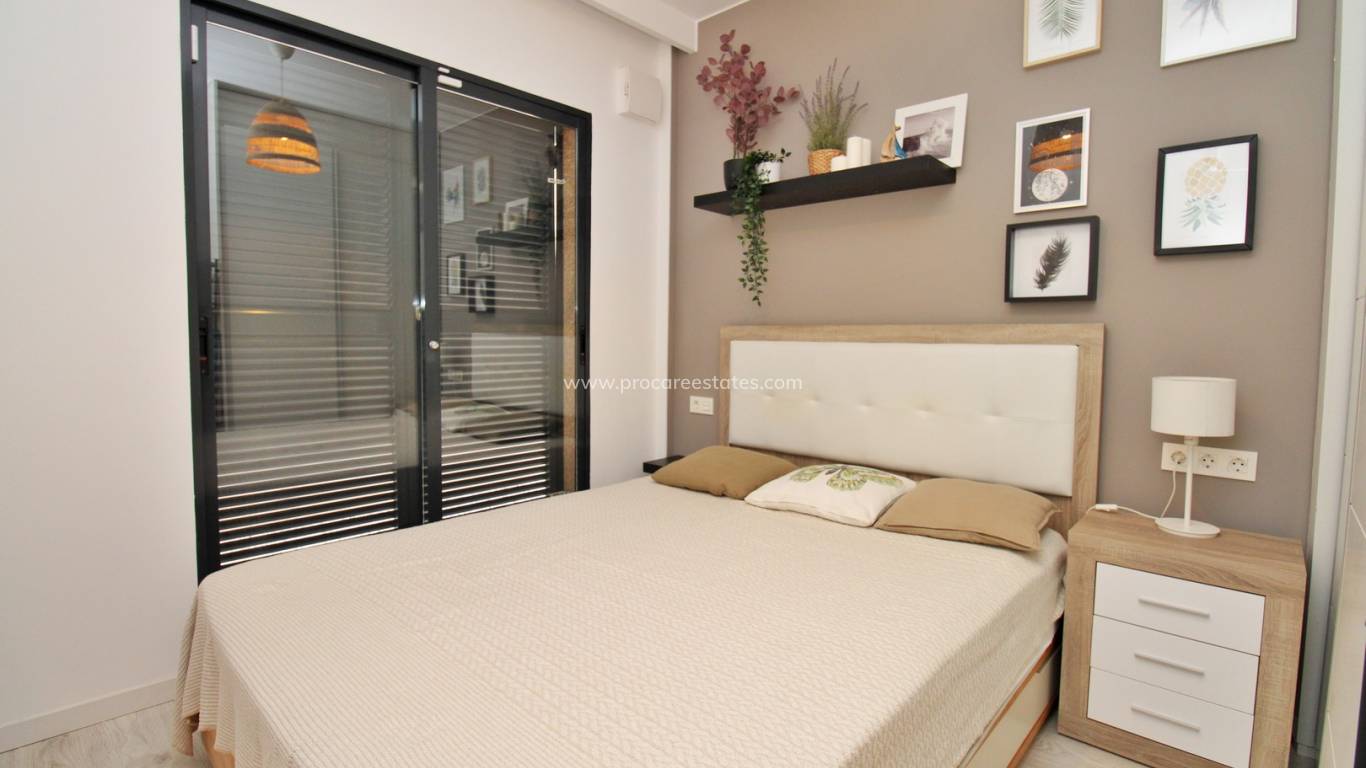 Verkoop - Villa - Orihuela Costa - La Zenia