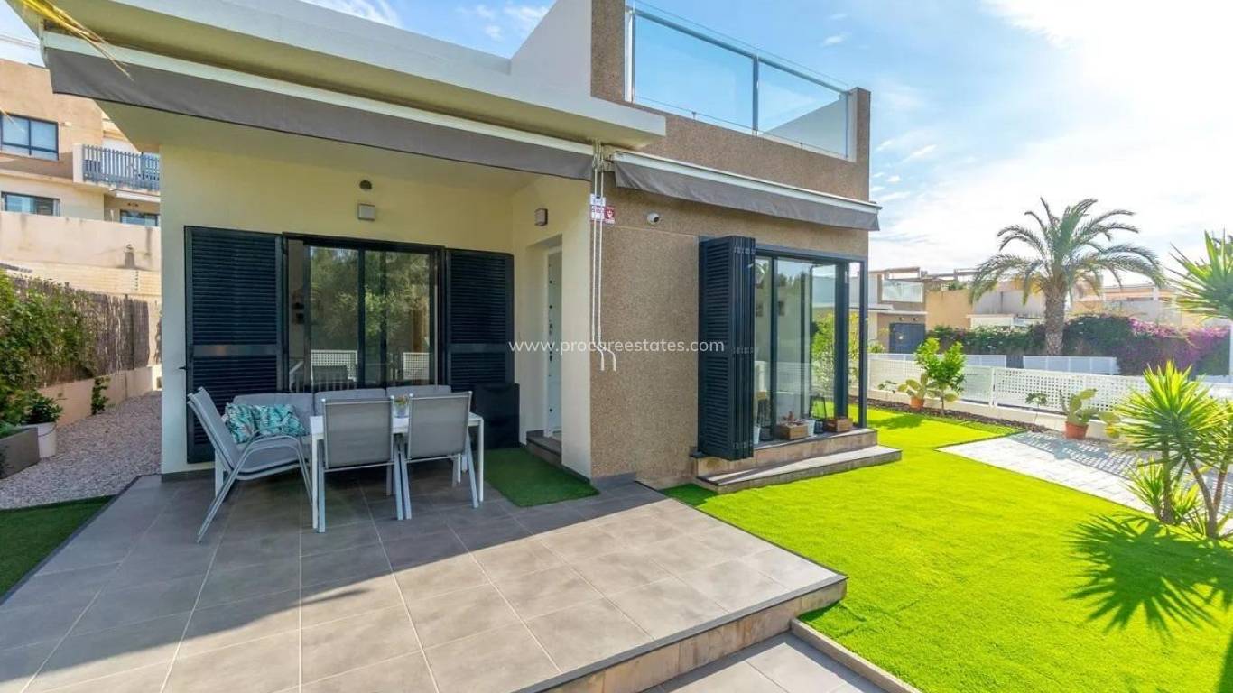 Verkoop - Villa - Orihuela Costa - La Zenia