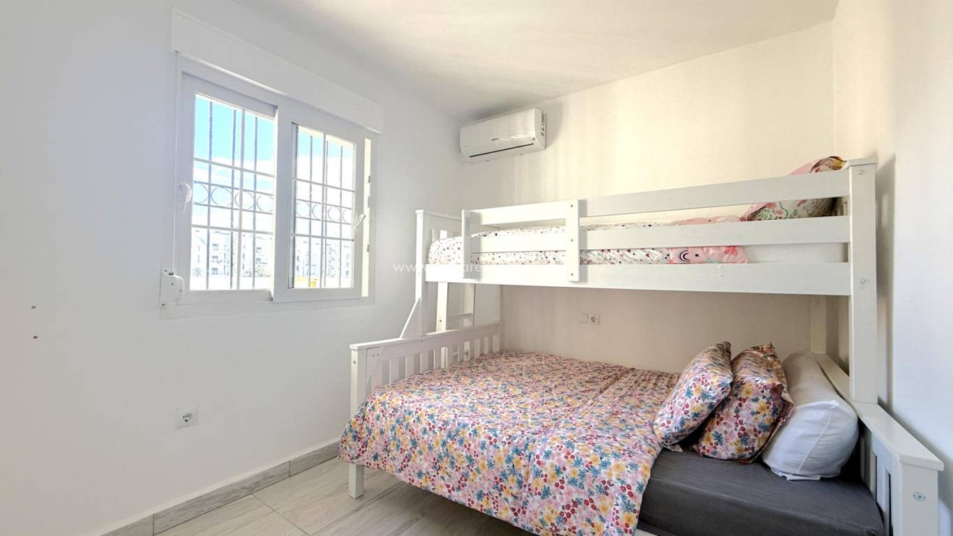 Verkoop - Villa - Orihuela Costa - La Zenia