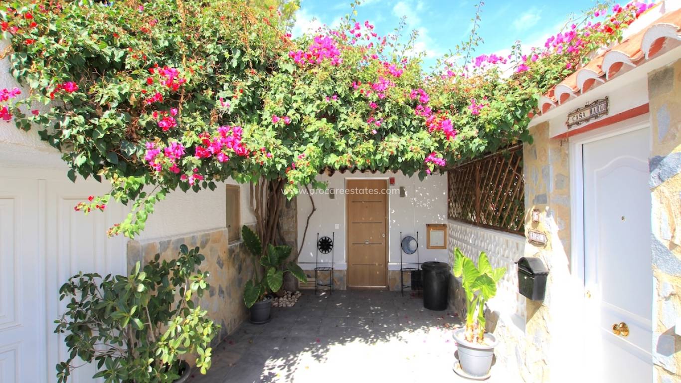 Verkoop - Villa - Orihuela Costa - La Zenia