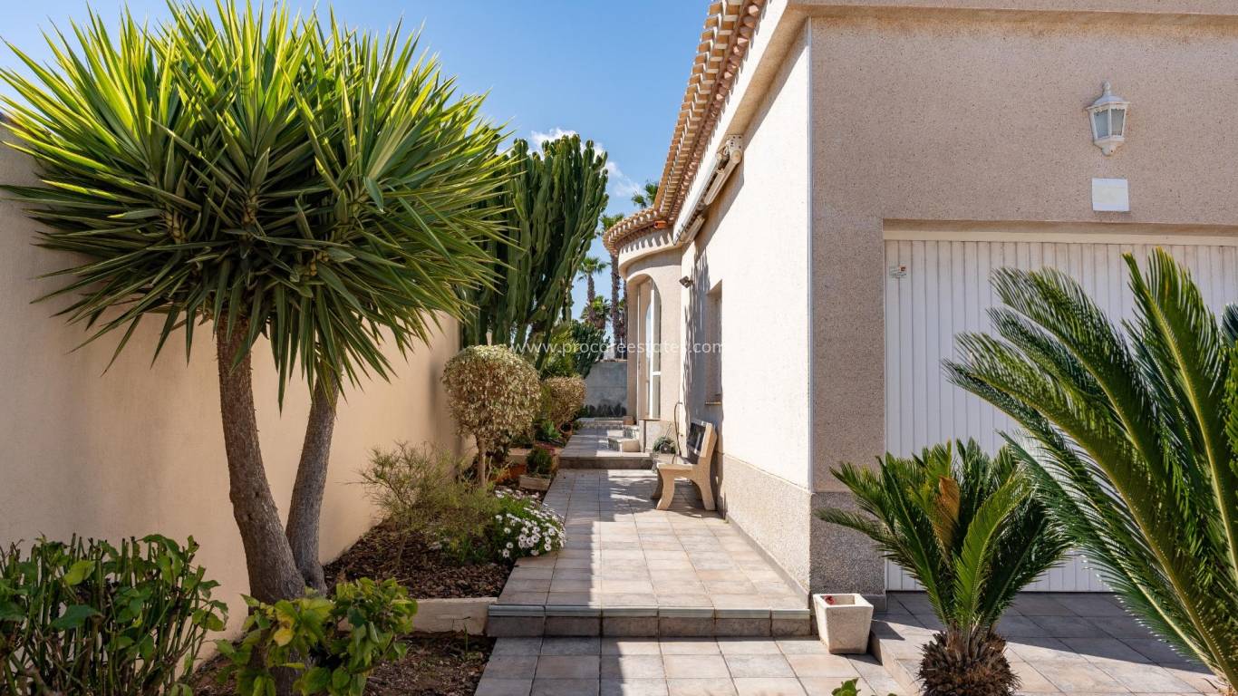 Verkoop - Villa - Orihuela Costa - Playa Flamenca