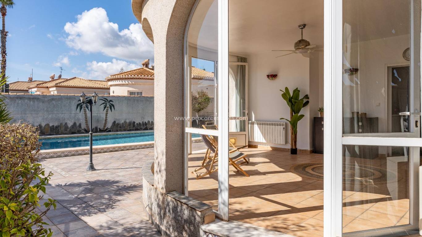 Verkoop - Villa - Orihuela Costa - Playa Flamenca