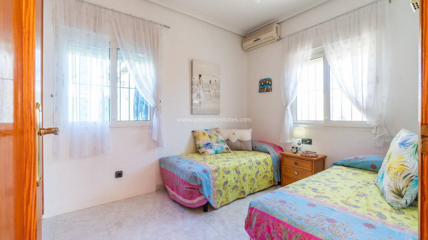 Verkoop - Villa - Orihuela Costa - Playa Flamenca