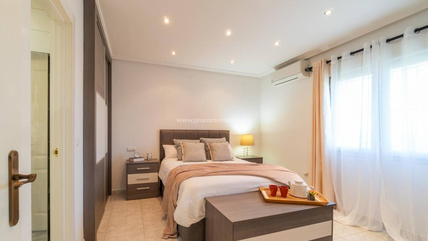 Verkoop - Villa - Orihuela Costa - Playa Flamenca