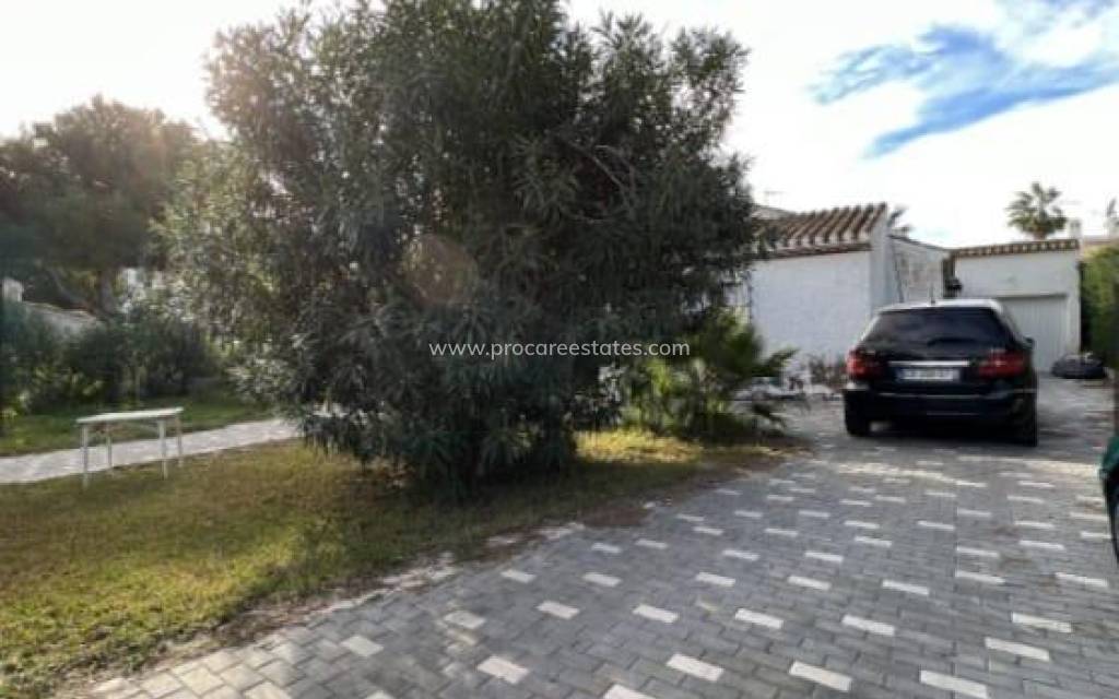 Verkoop - Villa - Orihuela Costa - Punta Prima