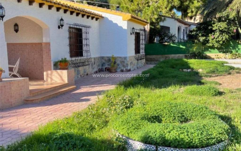 Verkoop - Villa - Orihuela Costa - Punta Prima