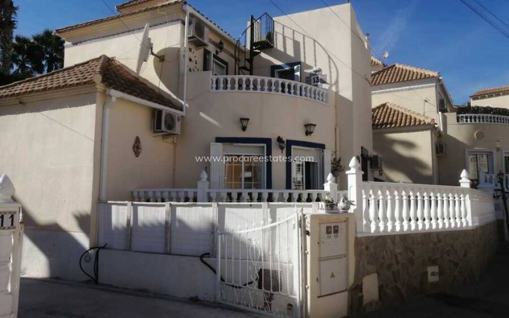 Verkoop - Villa - Orihuela Costa - Villamartin