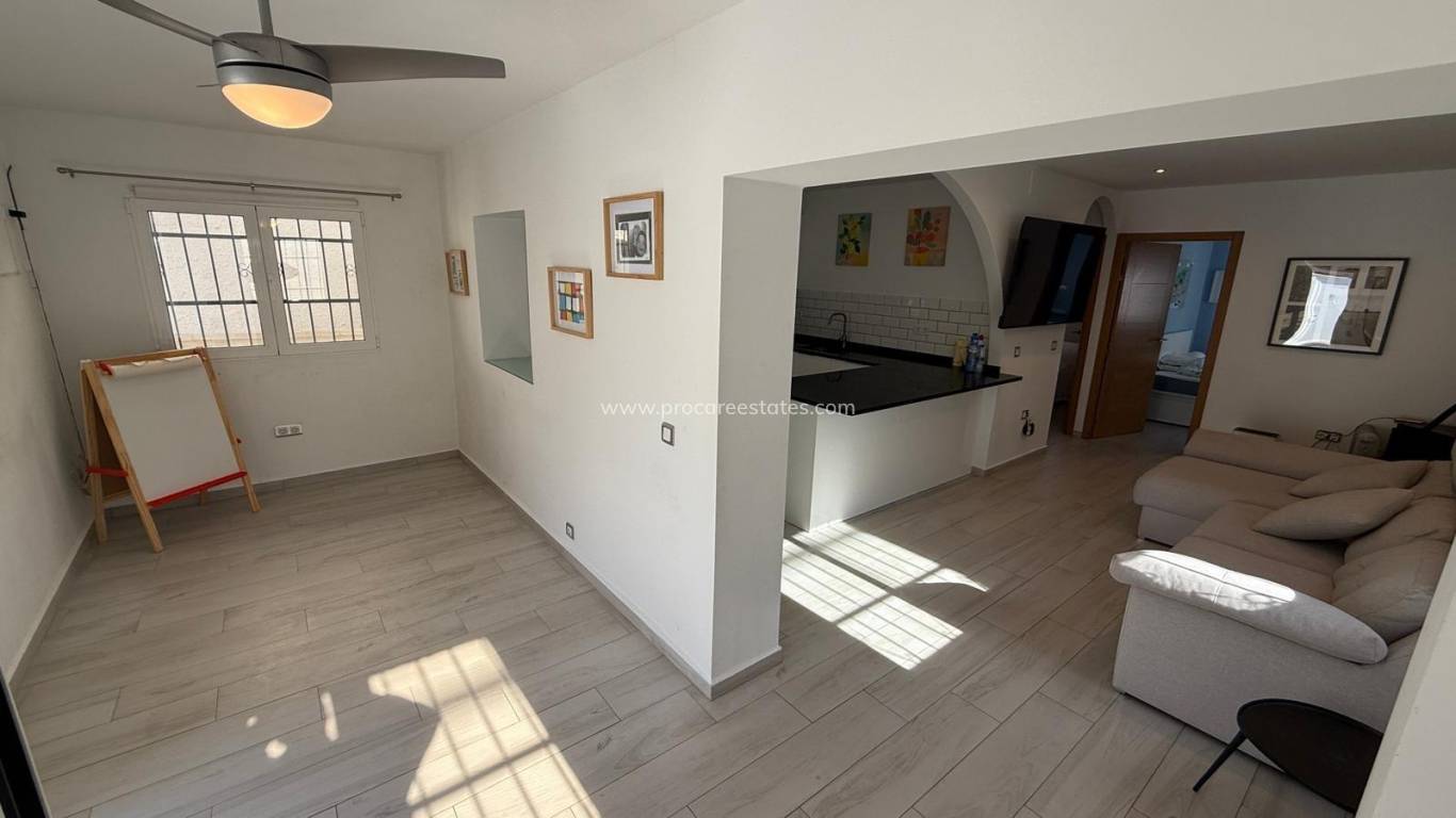 Verkoop - Villa - Orihuela Costa - Villamartin
