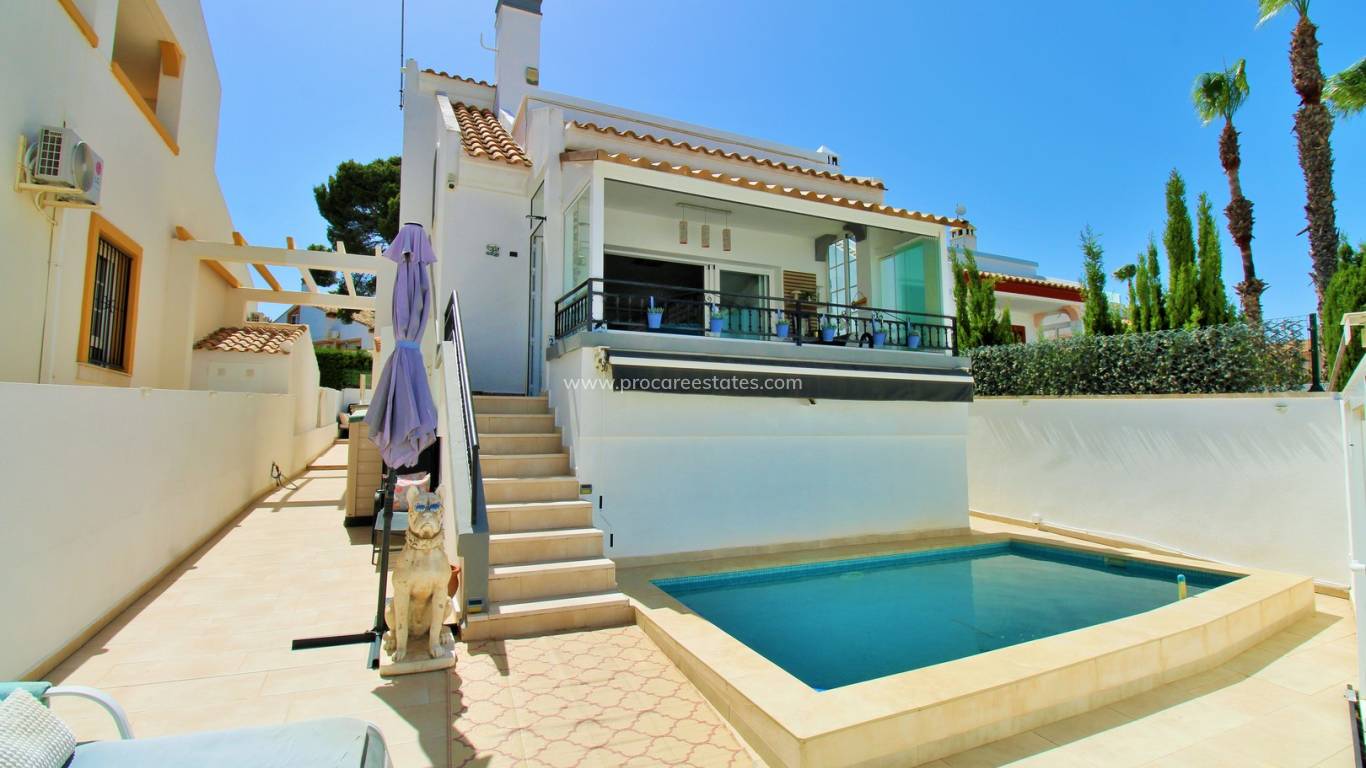Verkoop - Villa - Orihuela Costa - Villamartin