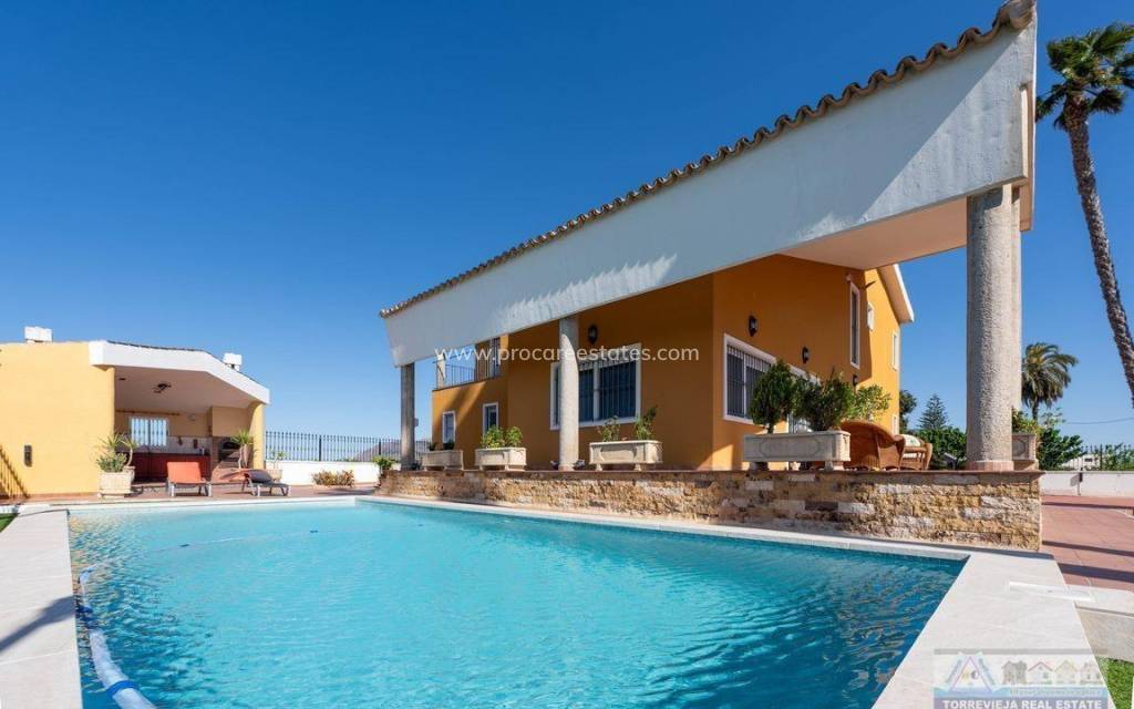 Verkoop - Villa - Orihuela - Desamparados-Hurchillo-Torremendo