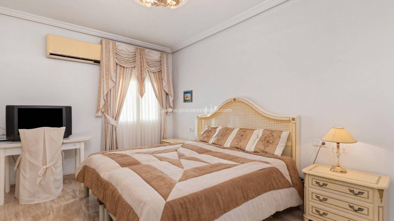 Verkoop - Villa - Rojales - Centro de la Ciudad Quesada