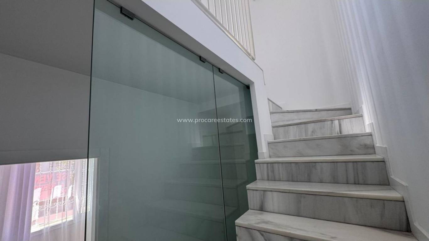 Verkoop - Villa - Torrevieja - Aguas Nuevas