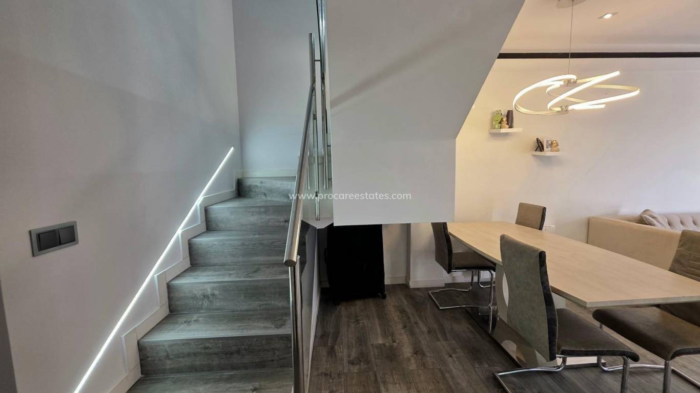 Verkoop - Villa - Torrevieja - Aguas Nuevas