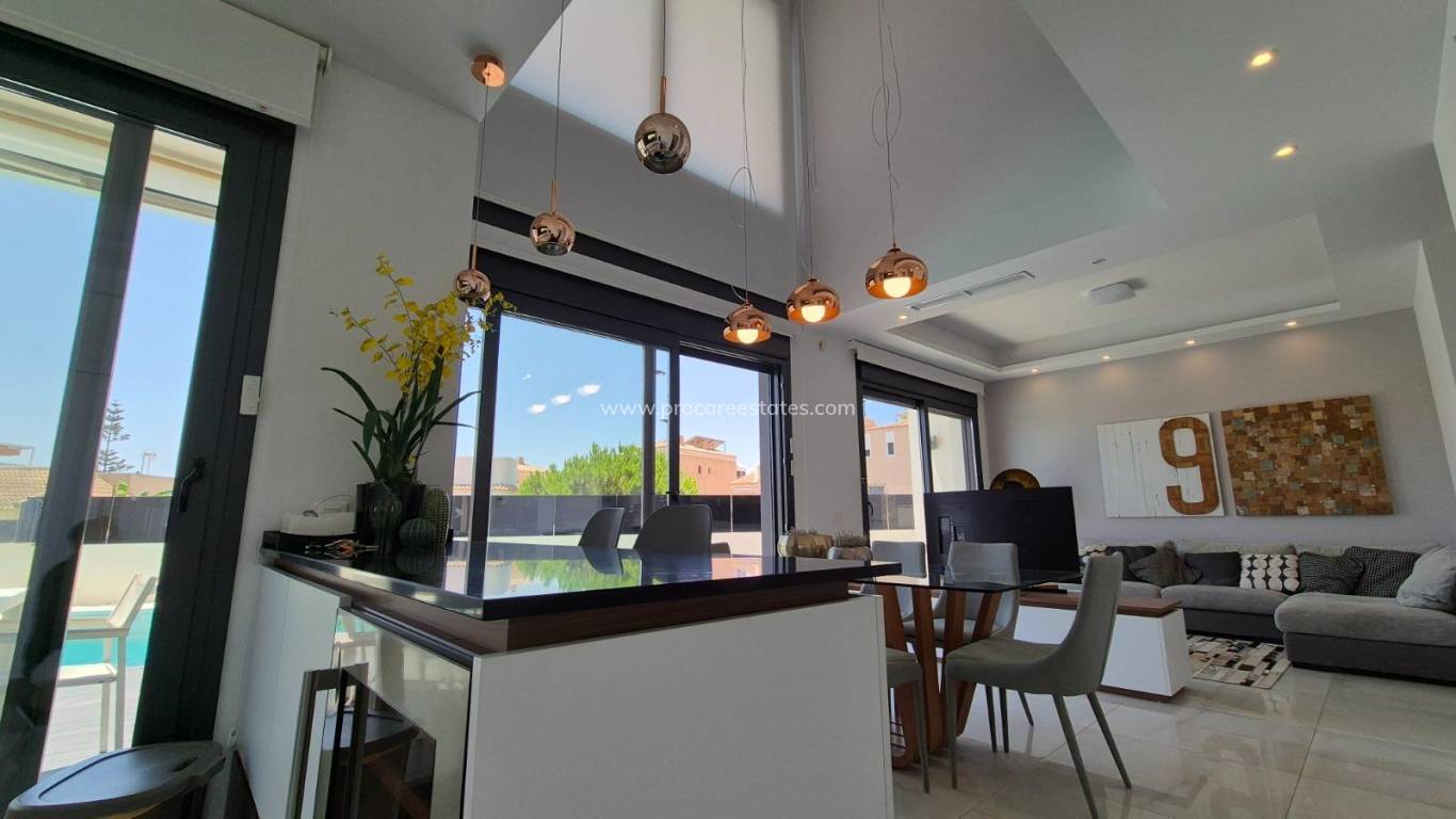 Verkoop - Villa - Torrevieja - Cabo Cervera