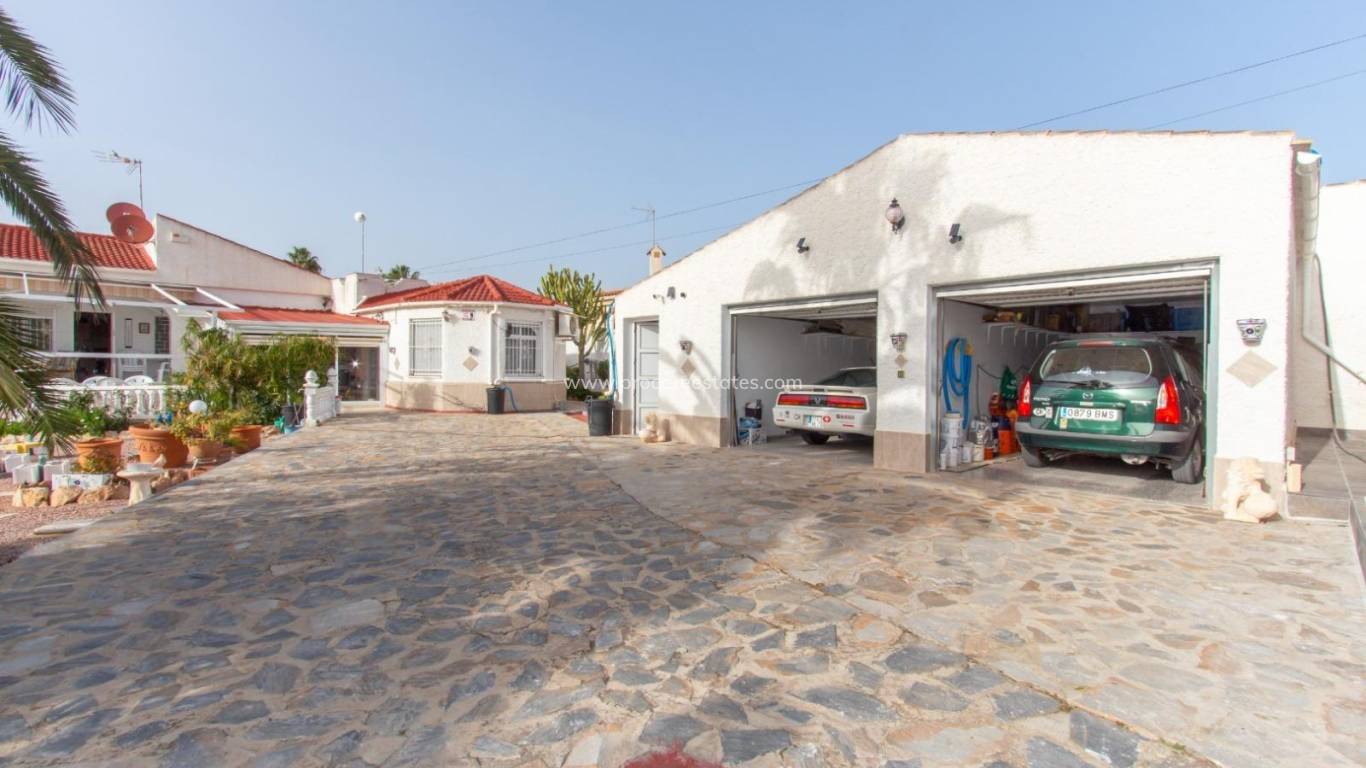 Verkoop - Villa - Torrevieja - El Chaparral