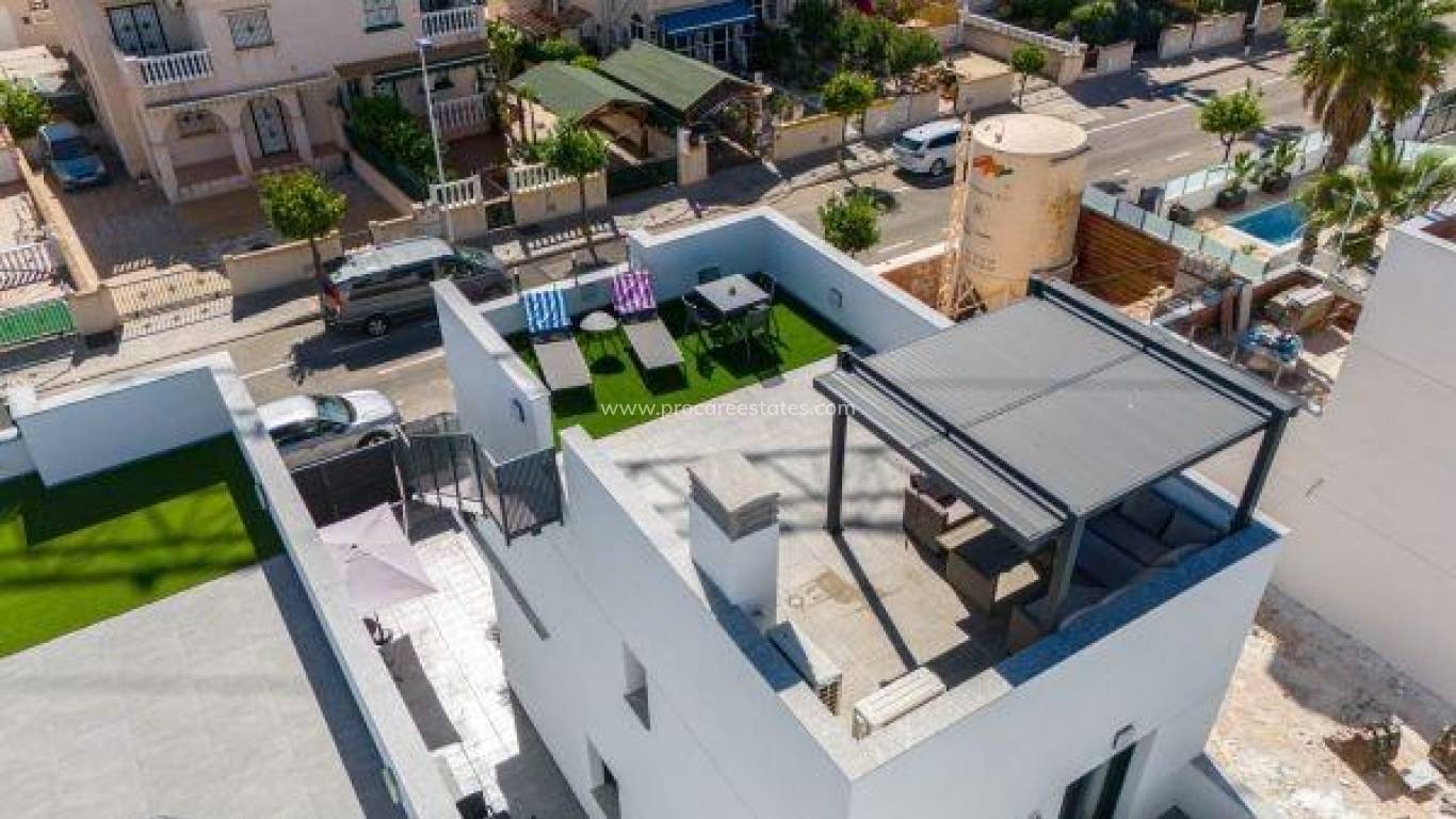 Verkoop - Villa - Torrevieja - El Chaparral