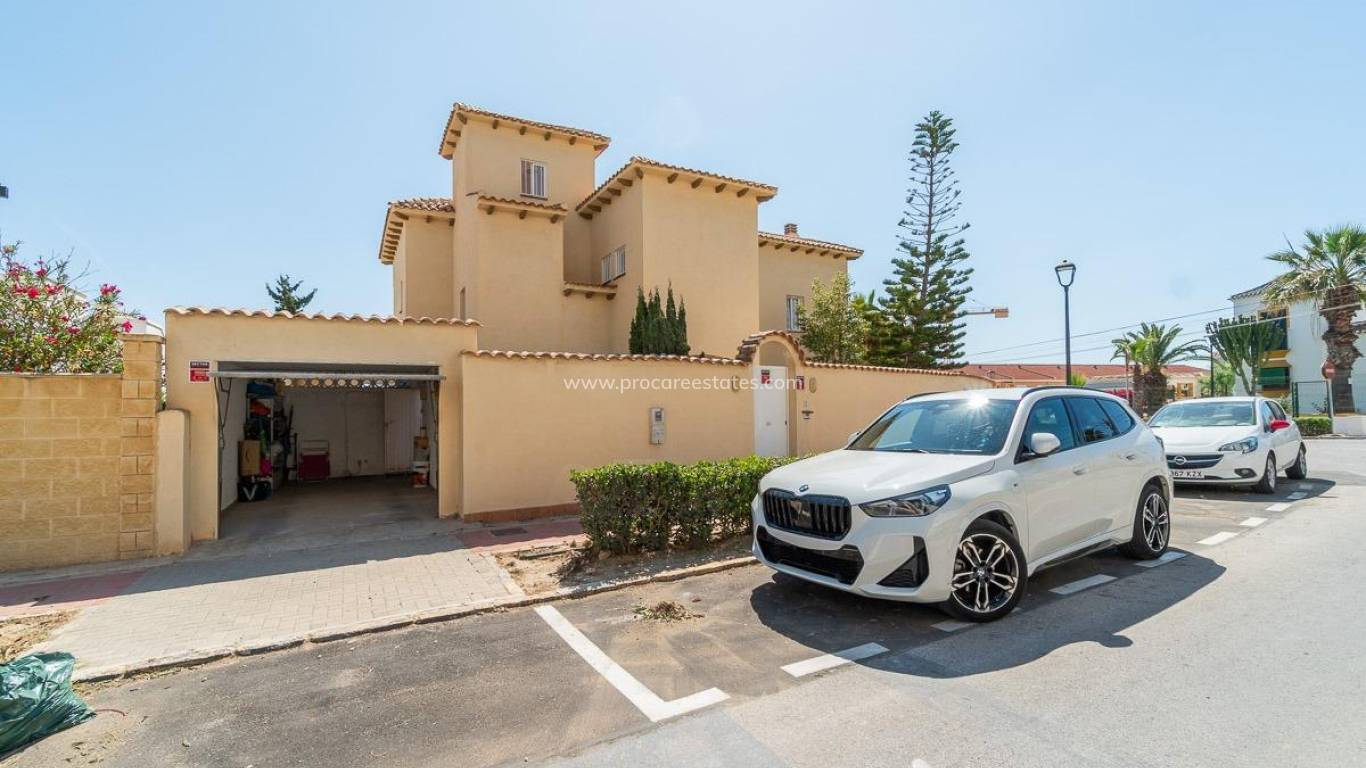 Verkoop - Villa - Torrevieja - La Mata