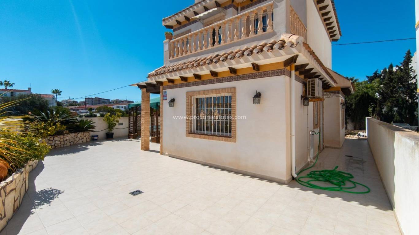 Verkoop - Villa - Torrevieja - La Mata