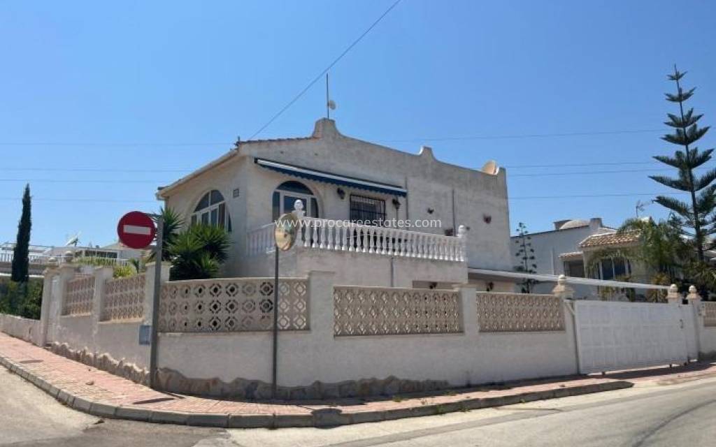 Verkoop - Villa - Torrevieja - La Siesta - El Salado - Torreta