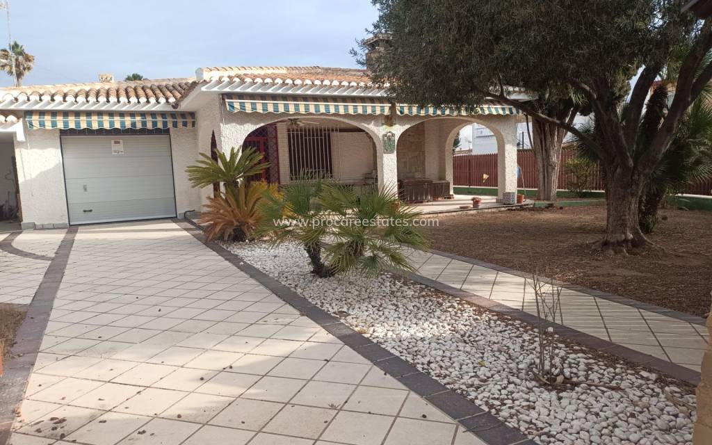 Verkoop - Villa - Torrevieja - La Siesta - El Salado - Torreta