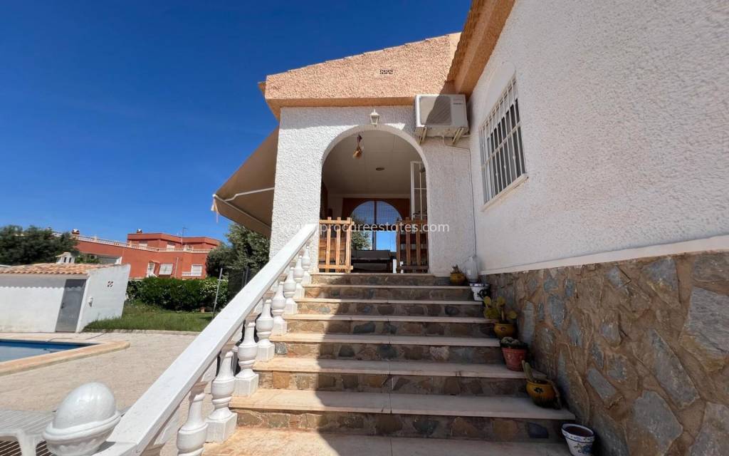Verkoop - Villa - Torrevieja - La Siesta - El Salado - Torreta