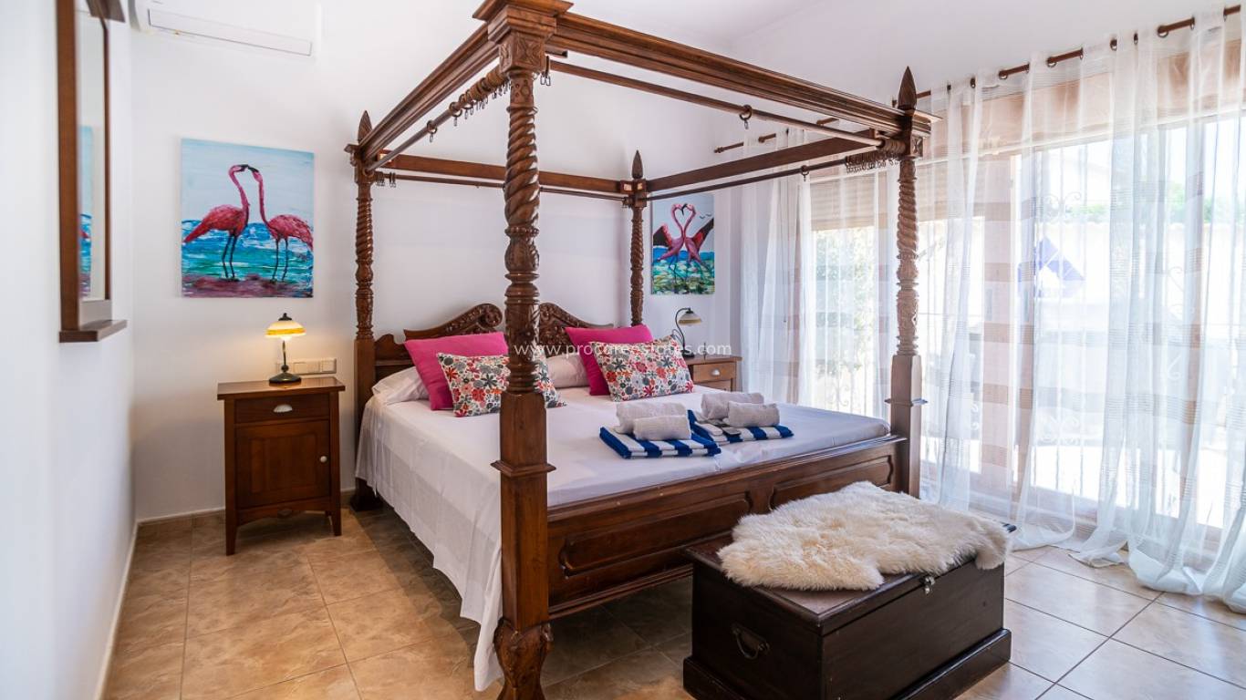 Verkoop - Villa - Torrevieja - La Siesta