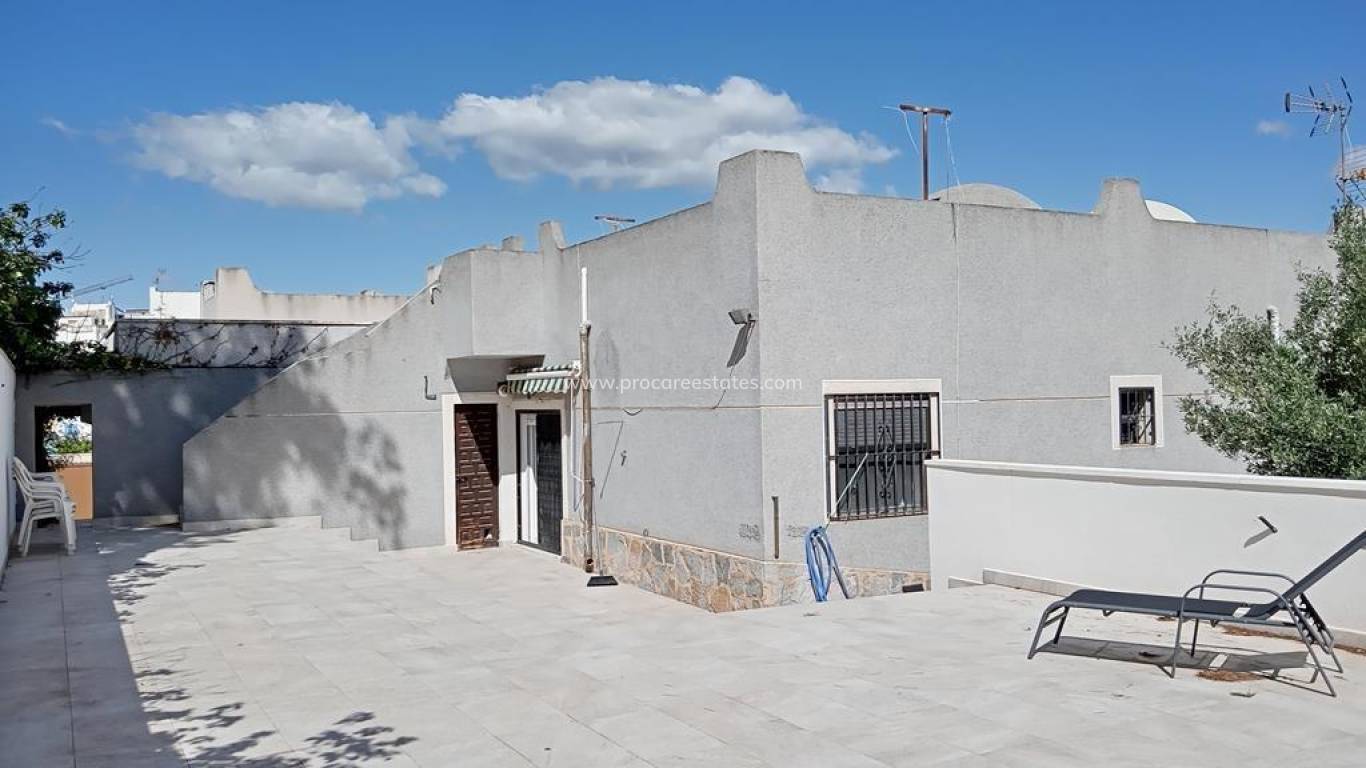 Verkoop - Villa - Torrevieja - Los Balcones - Los Altos del Edén