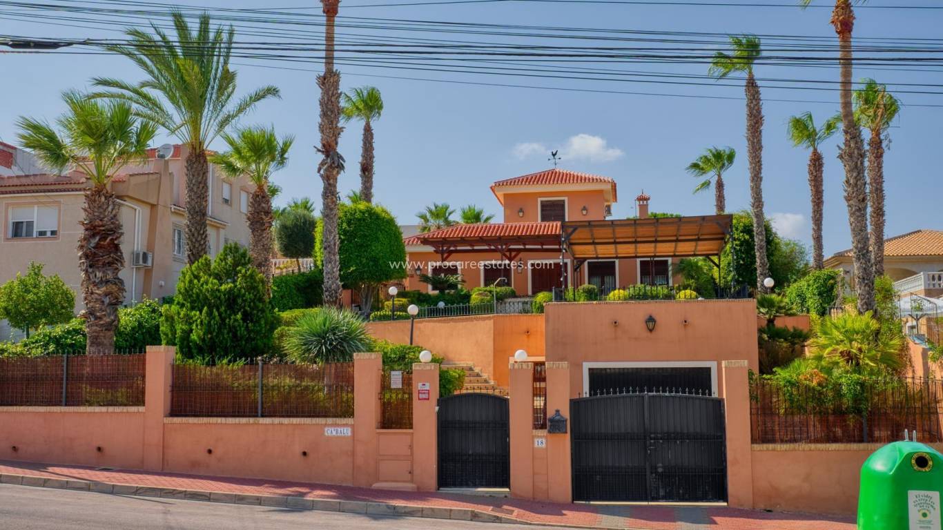 Verkoop - Villa - Torrevieja - Los Balcones - Los Altos del Edén
