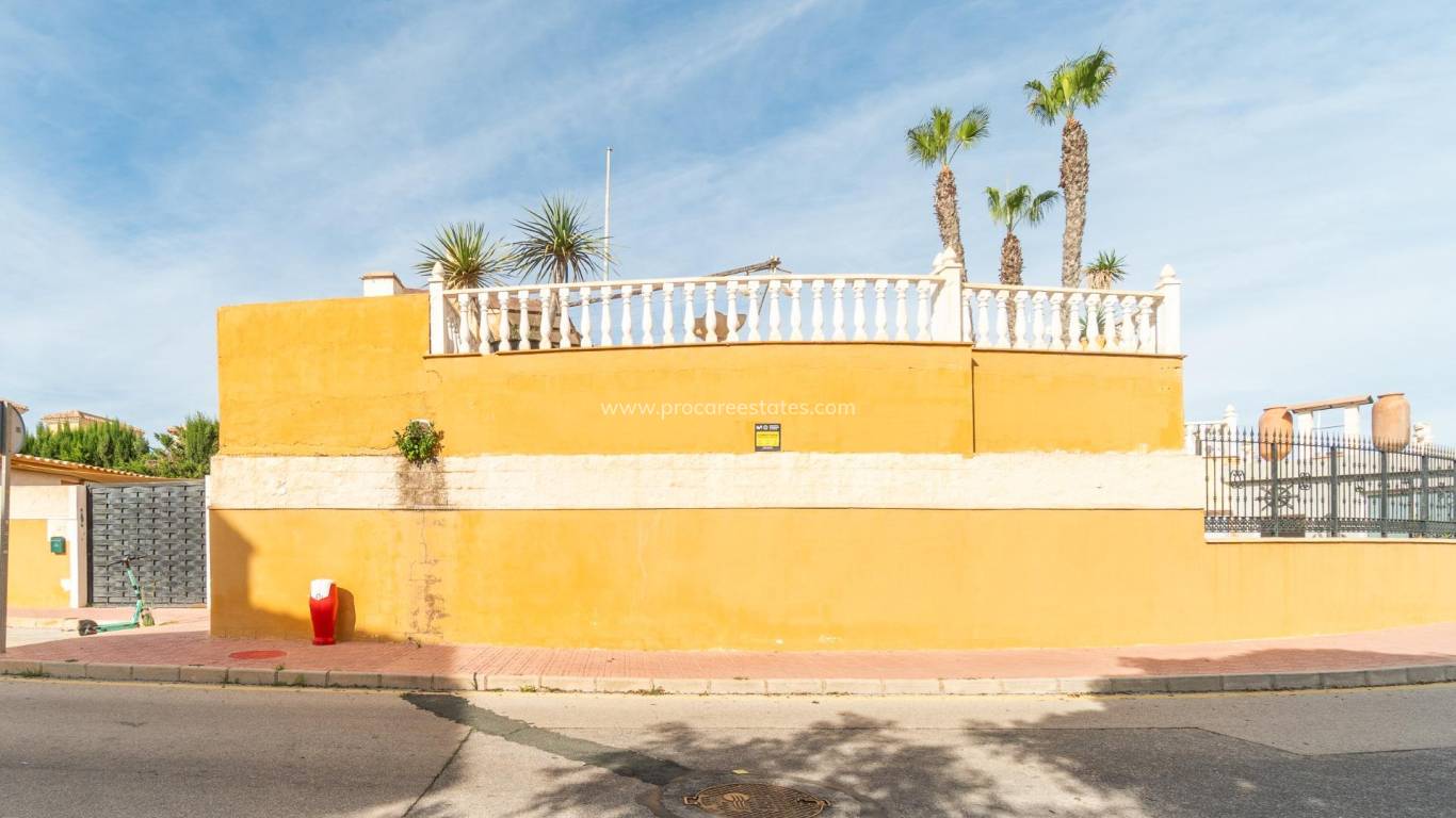 Verkoop - Villa - Torrevieja - Los Balcones - Los Altos del Edén
