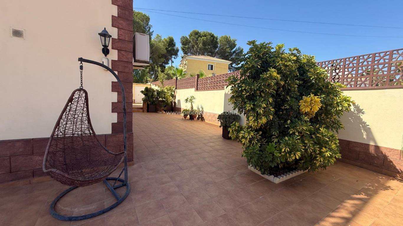 Verkoop - Villa - Torrevieja - Los Balcones - Los Altos del Edén