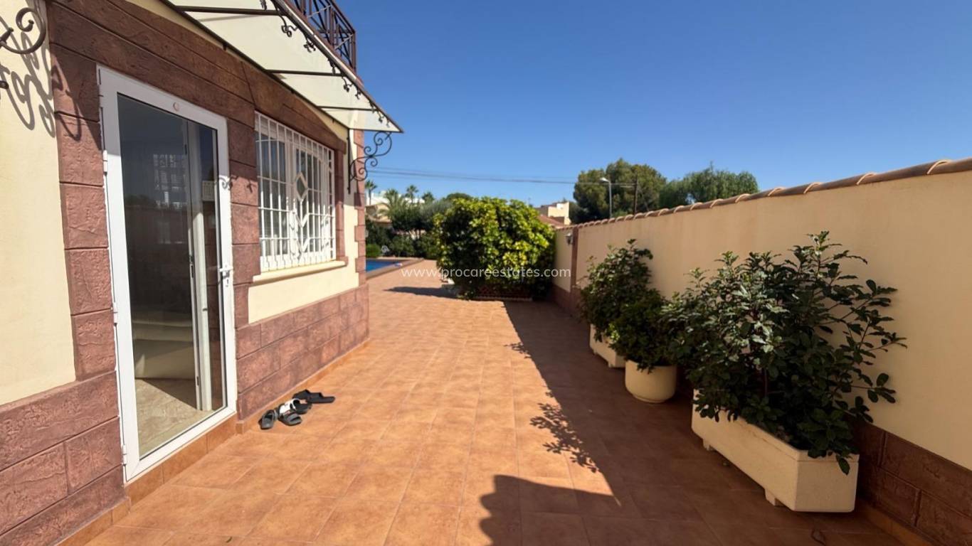 Verkoop - Villa - Torrevieja - Los Balcones - Los Altos del Edén