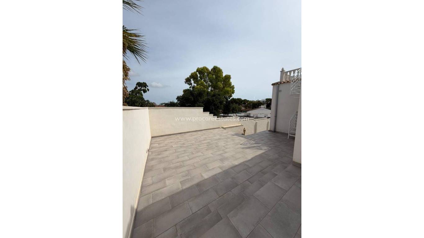 Verkoop - Villa - Torrevieja - Los Balcones - Los Altos del Edén