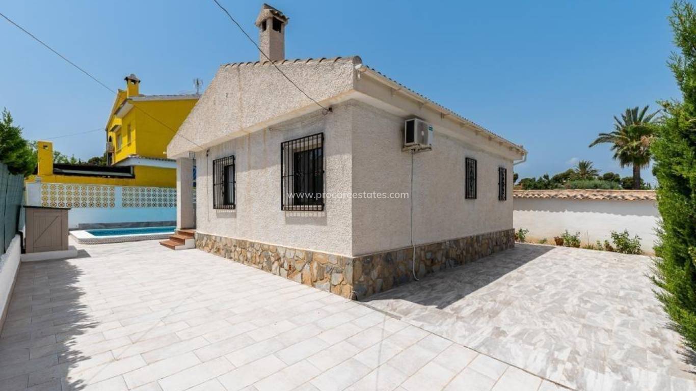 Verkoop - Villa - Torrevieja - Los Balcones