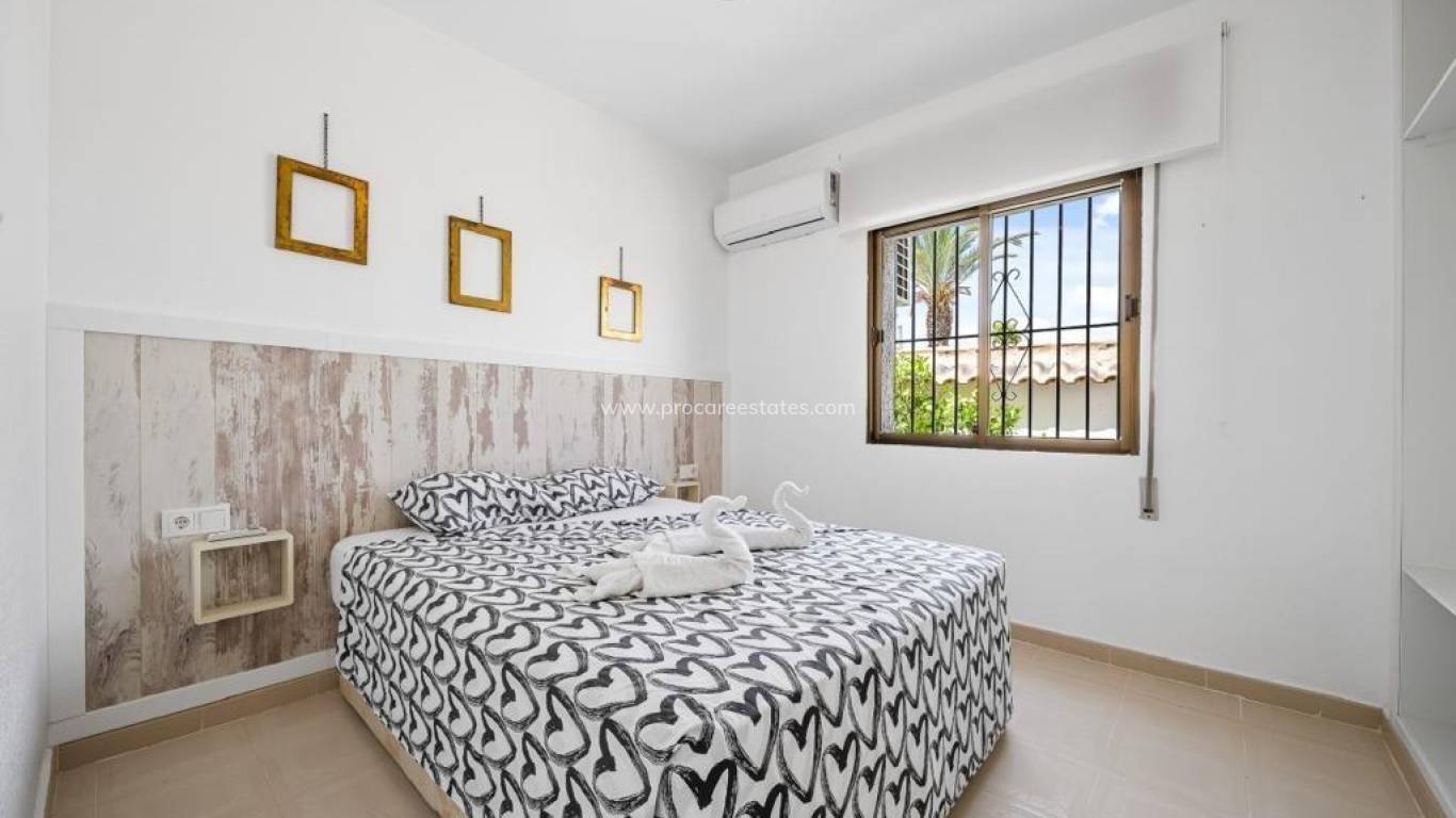 Verkoop - Villa - Torrevieja - Los Balcones