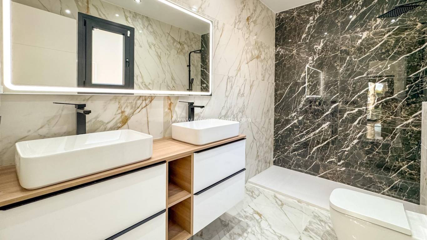 Verkoop - Villa - Torrevieja - Los Balcones