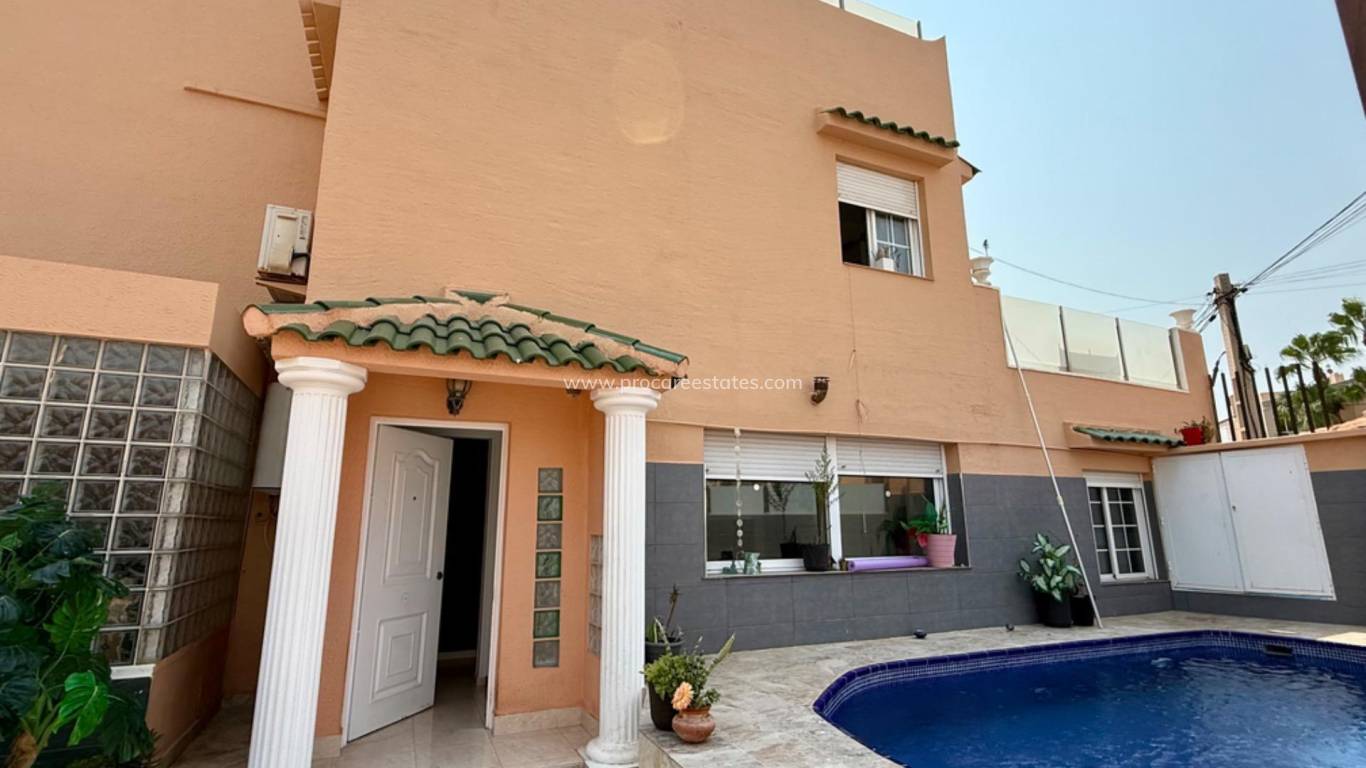 Verkoop - Villa - Torrevieja - Playa Del Cura