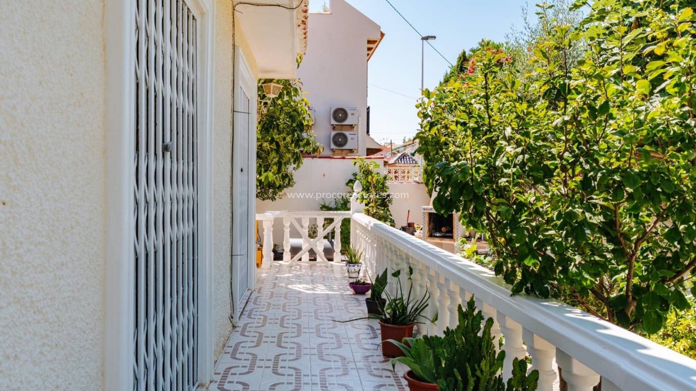 Verkoop - Villa - Torrevieja - Playa Los Locos