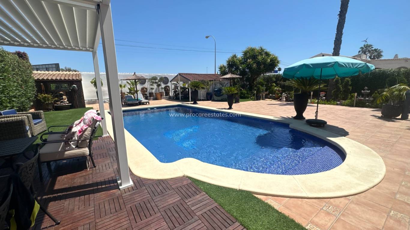 Verkoop - Villa - Torrevieja - San Luis, Torrevieja