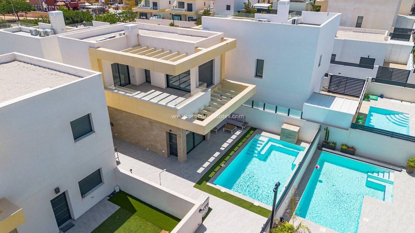 Verkoop - Villa - Torrevieja - Torreta-Florida