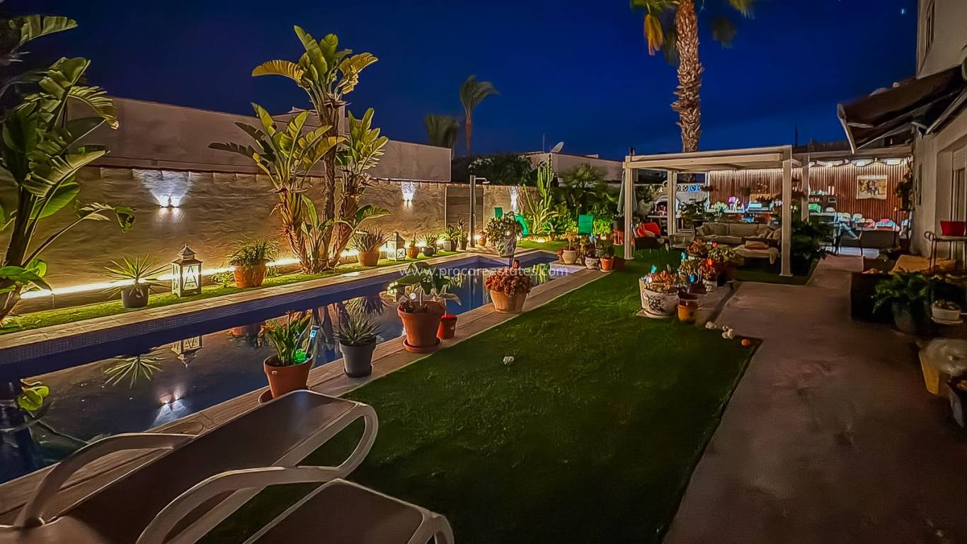 Verkoop - Villa - Torrevieja - Torreta - Florida