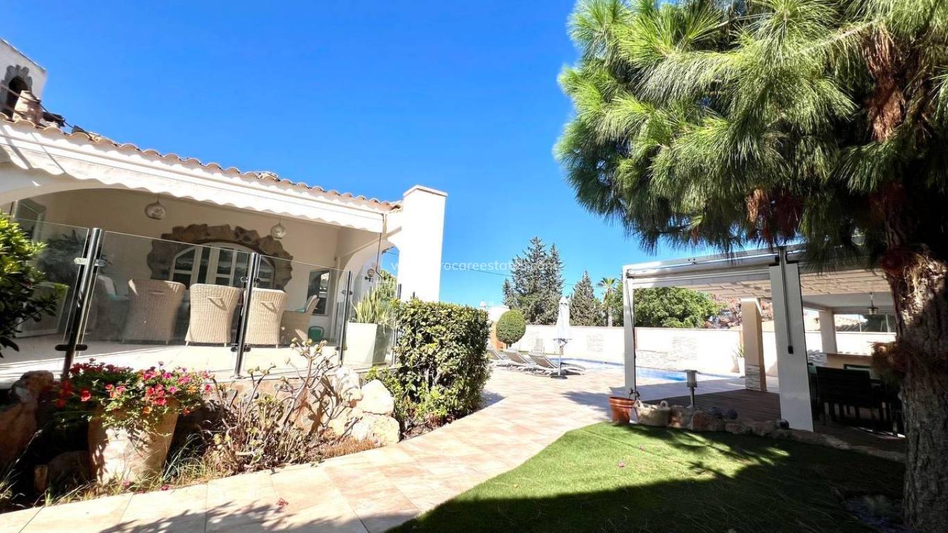 Verkoop - Villa - Torrevieja - Torrevieja Center