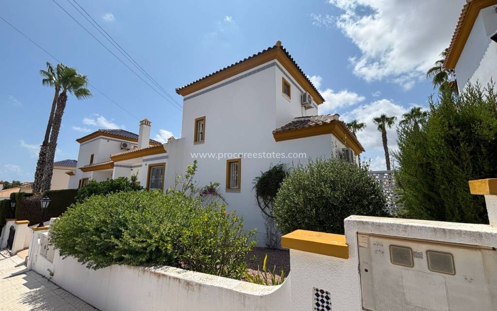 Verkoop - Villa - Villamartin, Orihuela Costa - Villamartin