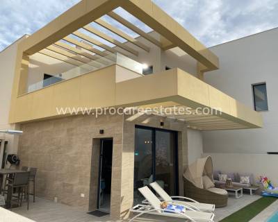 Villa - Resale - Los Montesinos - La Herrada