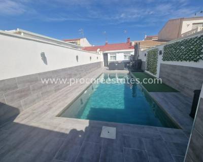 Villa - Resale - Torrevieja - Paseo maritimo