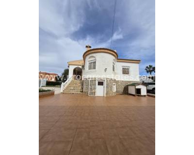 Villa - Verkauf - Torrevieja - El Chaparral