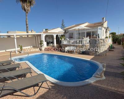 Villa - Verkauf - Torrevieja - La Siesta - San Luis